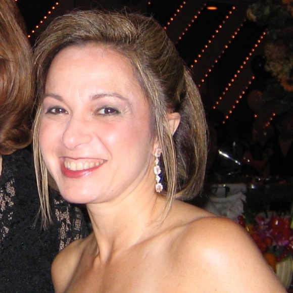 Meet your Posher, Audrey - Picture 2 of 7